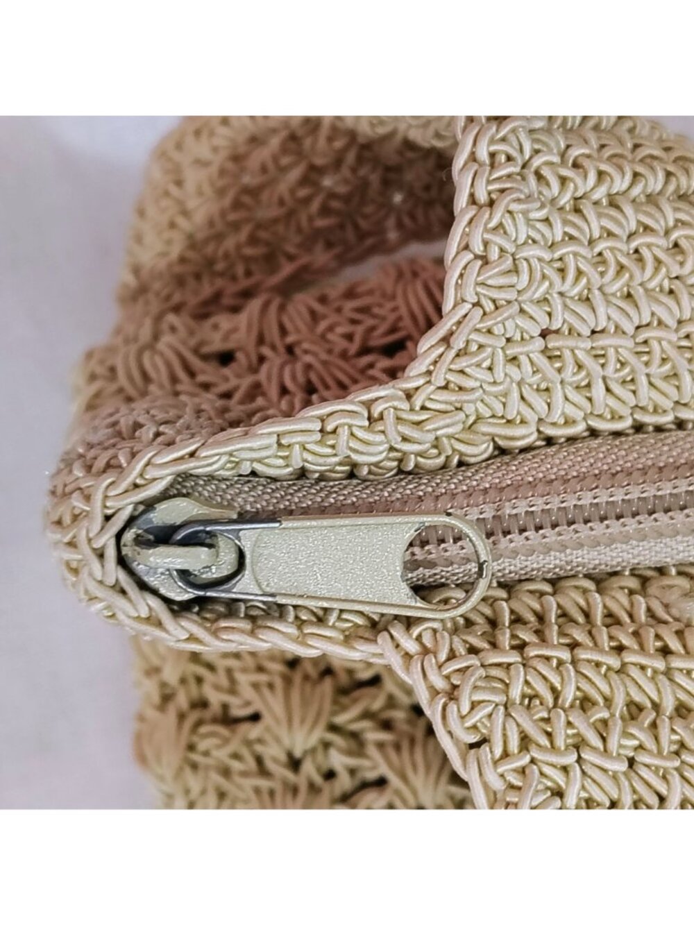 Woven Shoulder Bag Beige Zipper Lightweight Summer Tote Durable Crochet Design - Picture 16 of 16